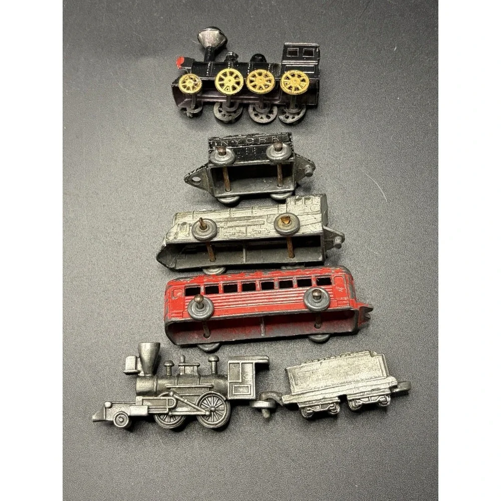 Barclay Train/Locomotive/Toy Miniature Unbranded/Metal Train/Pewter/NYCRR 6 Pcs